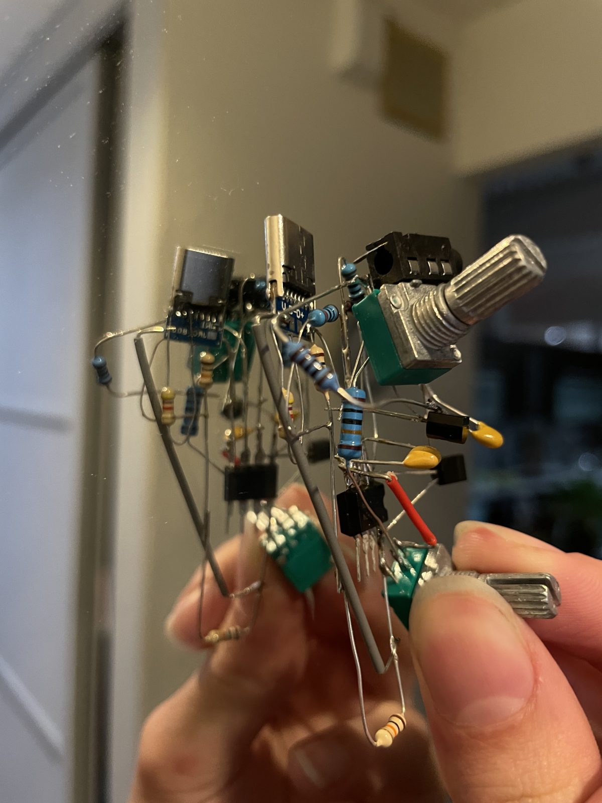 In-air VCO detail