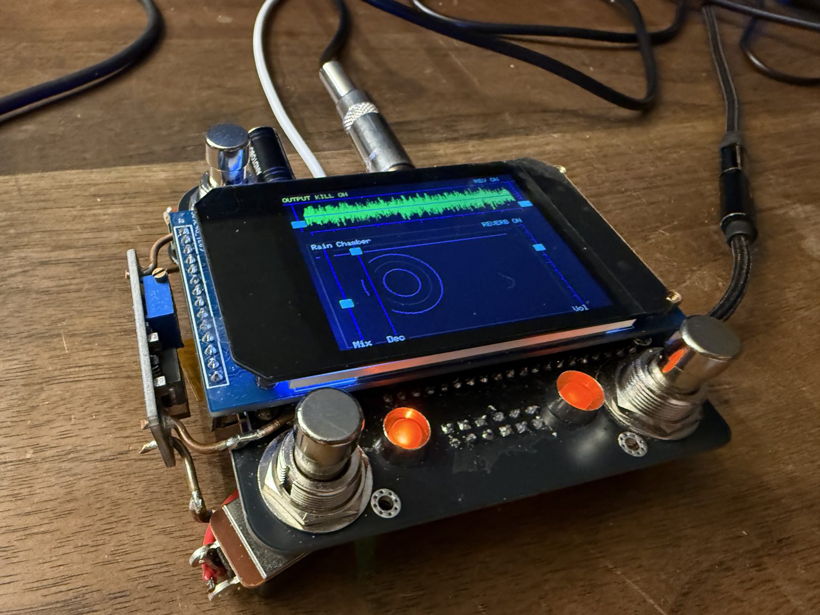 The controller: colour LCD, two footswitches, encoders, jacks
